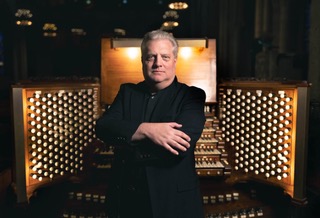 Stephen Tharp at the console of the Riverside Church organ